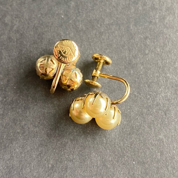 Antique Clip On Earrings - Gold & Pearl - Set of 3 - Picture 6 of 7